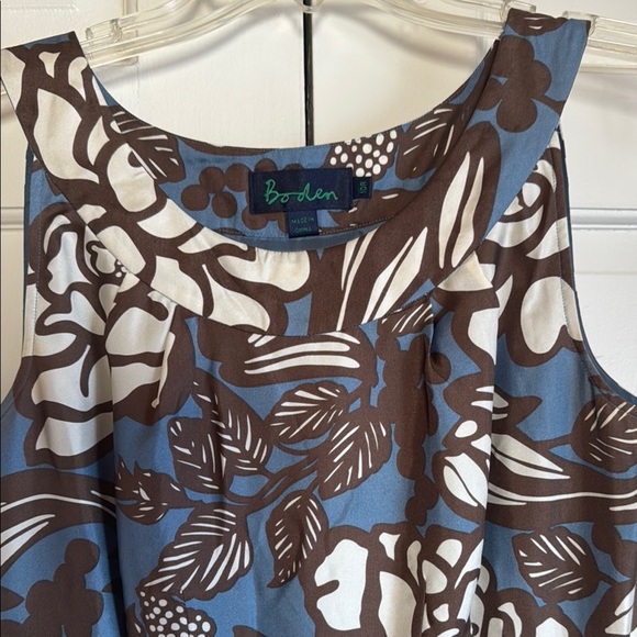 Beautiful Silk Boden Blue and Brown Floral Dress - Picture 3 of 8